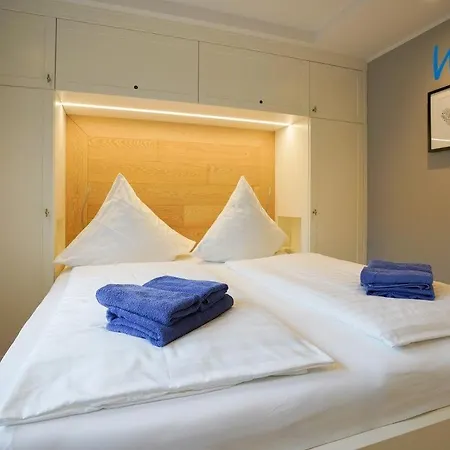 Achterhus - Wattwurm Йюст