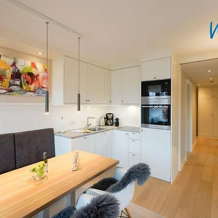 Achterhus - Wattwurm Йюст